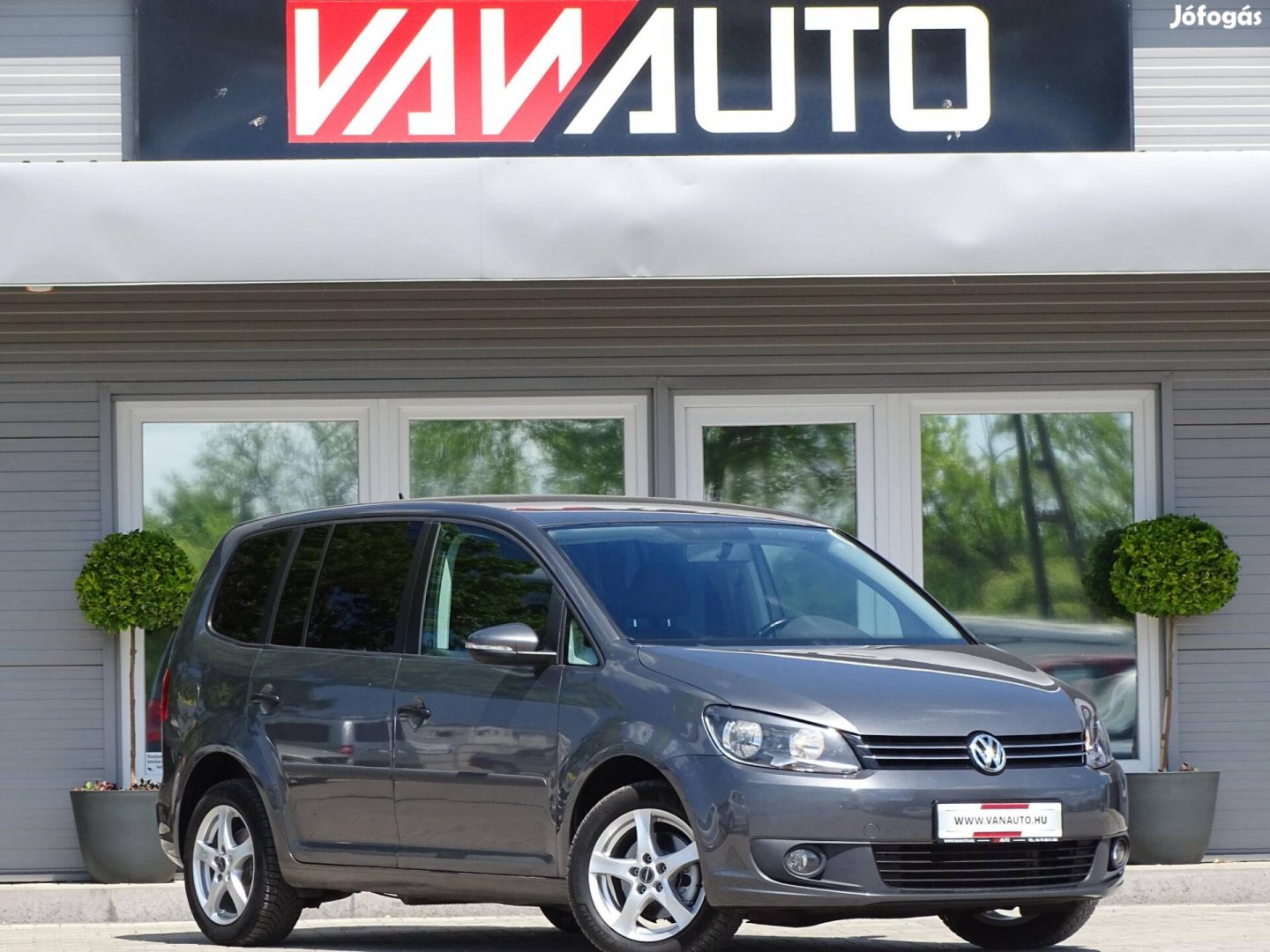 Volkswagen Touran 1.2 TSI Comfortline [7 személ...
